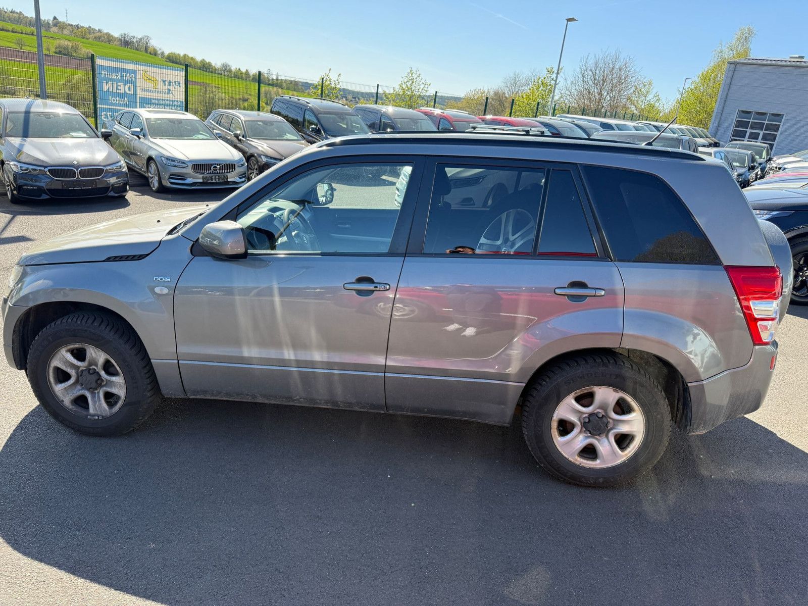 Fahrzeugabbildung Suzuki Grand Vitara 1.9 DDIS Comfort AHK Klimaaut PDC