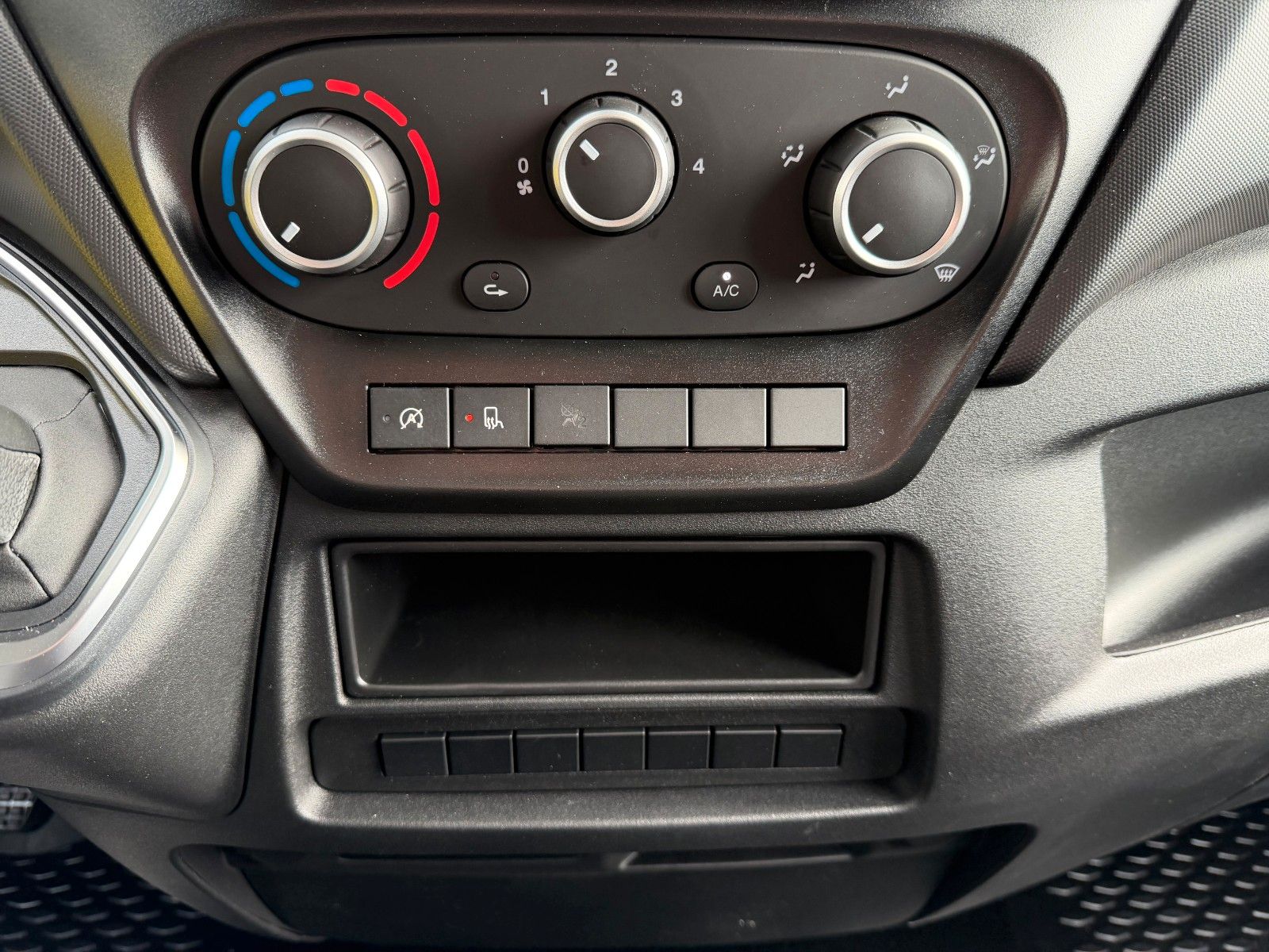 Fahrzeugabbildung Iveco Daily 35S14 A8 *R3.450mm*Automatik*Klima* 2x