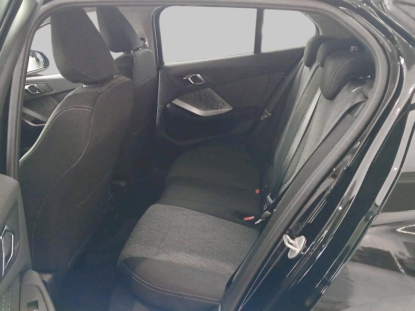 BMW 120 - Bild 8