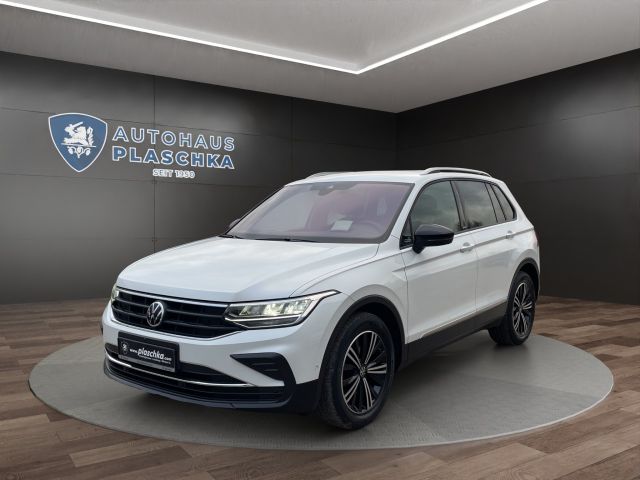 Volkswagen Tiguan 2.0 TDI DSG Life LED+NAVI+PDC+AHK Klima