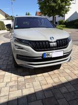 Skoda Kodiaq 1.5 TSI ACT SPORTLINE SPORTLINE - Skoda Kodiaq SPORTLINE mit Benzin-Antrieb