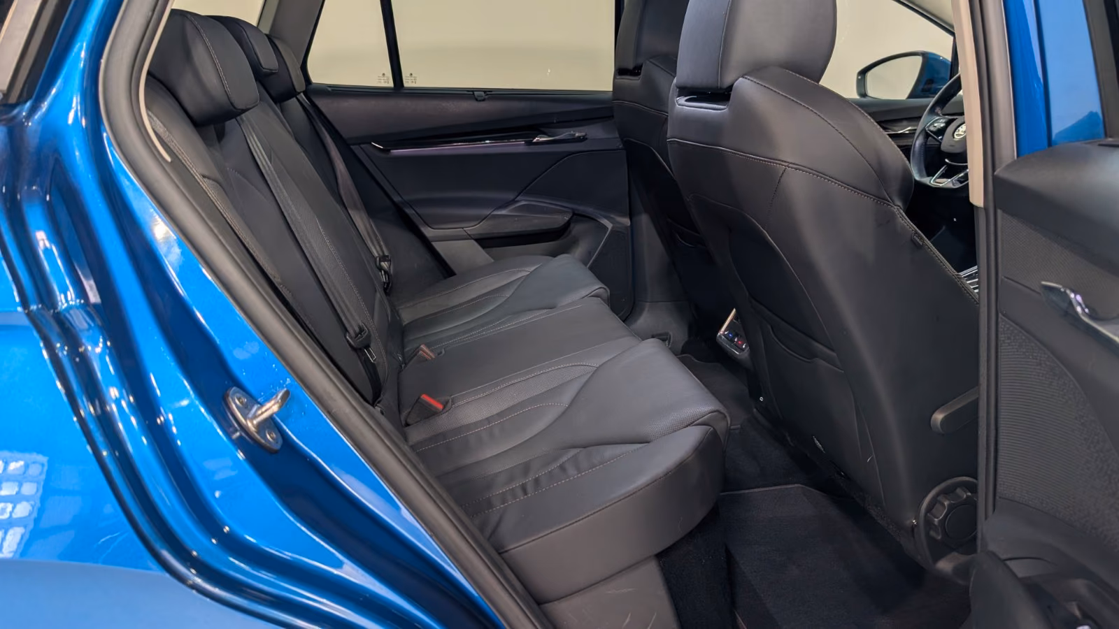 Skoda Enyaq 80 Suite ACC*SIDE*KAM*AHK*MEMO*W-PUMPE