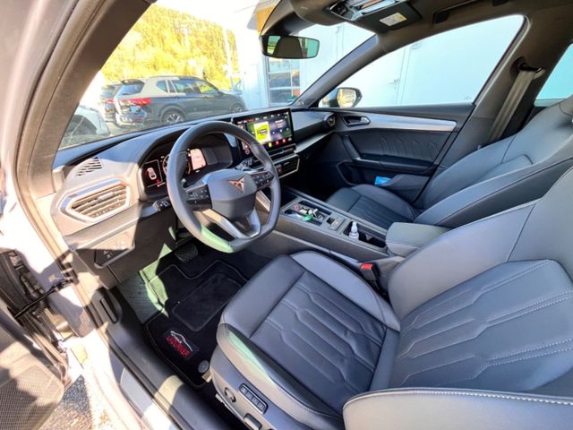 Leon Sportstourer 1.5l eTSI DSG Leder Pano AHK