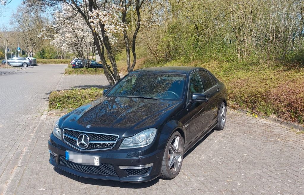 Mercedes-Benz C 63 AMG