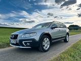 Volvo XC70 D5 AWD Momentum - Volvo XC70 Momentum mit Diesel-Antrieb