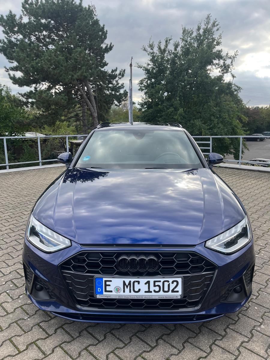 Audi A4 30 TDI S tronic 2x S-Line Blackedition Avant 