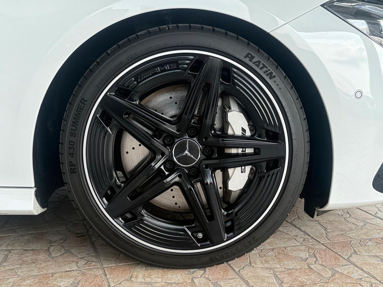 Mercedes-Benz CLA 35 AMG 4M SB Pano.-Dach/Distronic/Kamera/LED