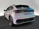 Volkswagen Taigo R-Line DSG AHK RFK NAVI Ganzjahresreifen - Volkswagen Taigo: Limousine