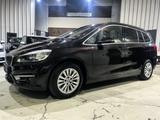 BMW 218 2 Gran Tourer 218 i Luxury Line - 7 Sitzer Autos