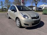 Toyota Yaris Cool+ - Toyota Yaris: Gold