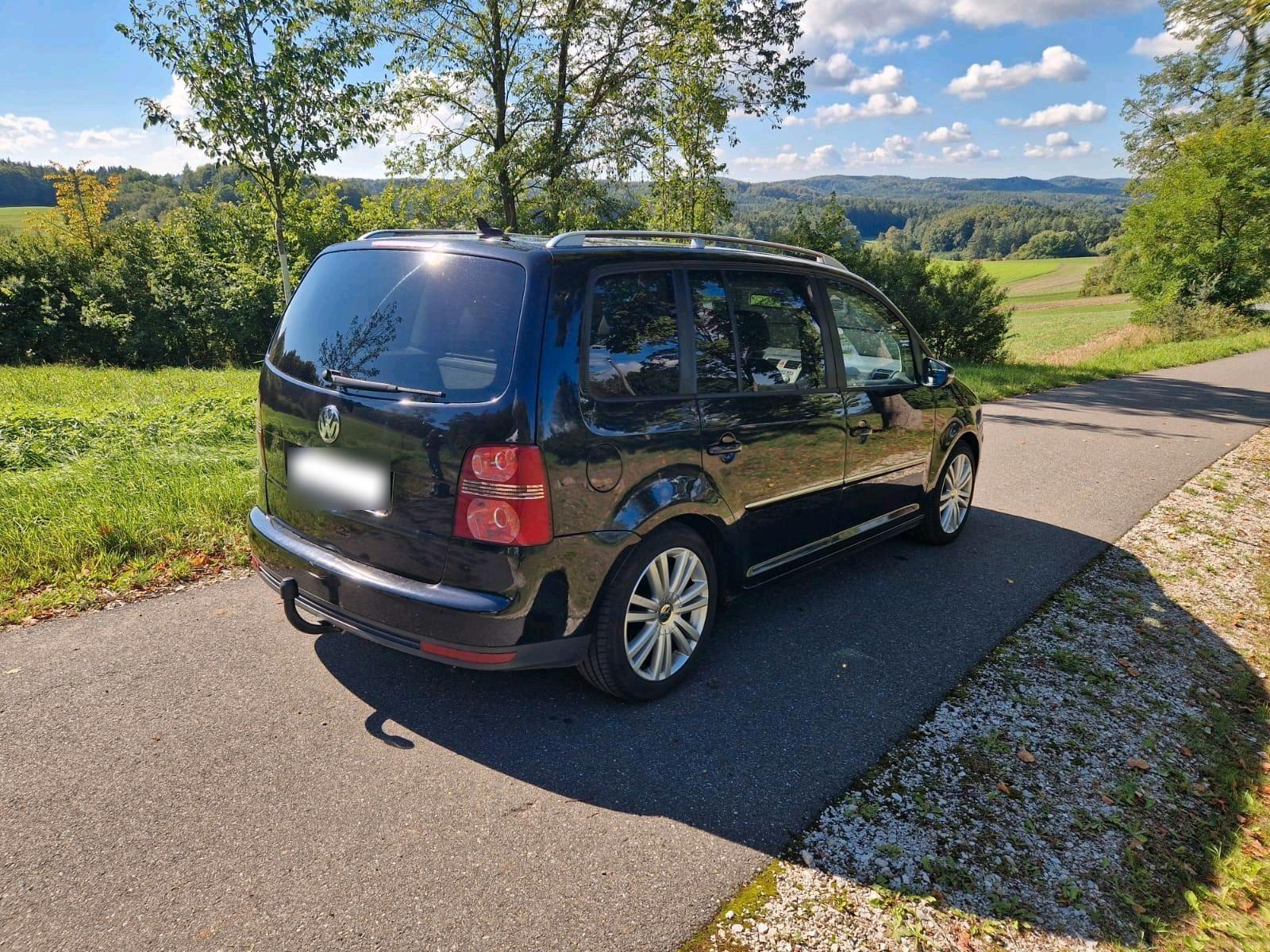 Volkswagen Touran 2009 — photo 6