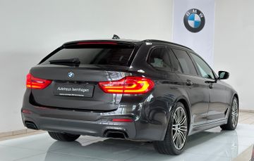 Fahrzeugabbildung BMW M550d xD ACC HUD 360° B&W DAB DisplKey SoftCl TV