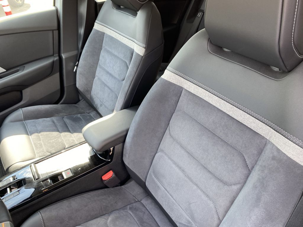 Fahrzeugabbildung Citroën C4 PT 130 S&S *Automatik* MAX *beh. Lenkr*AZV*