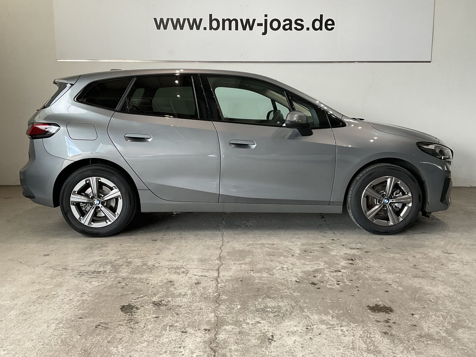 Fahrzeugabbildung BMW 220i |Anhängerkuppl. |Komfortzugang |Parking Ass
