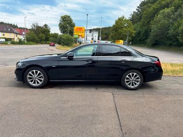 Mercedes E 200 - 2