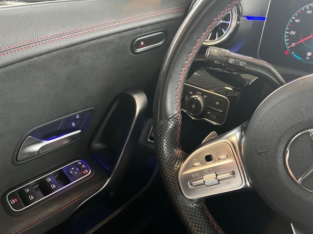 Fahrzeugabbildung Mercedes-Benz CLA 200 SB AMG Navi LED SHZ Sport Ambie. SpurH