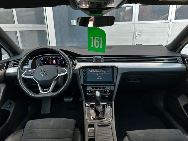 Passat Var R-Line TDi DSG PANO Standh Navi Matri