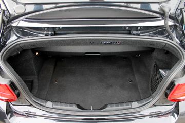 Fahrzeugabbildung BMW 230i Cabrio M Sport HK Wlan Navi Prof Leder