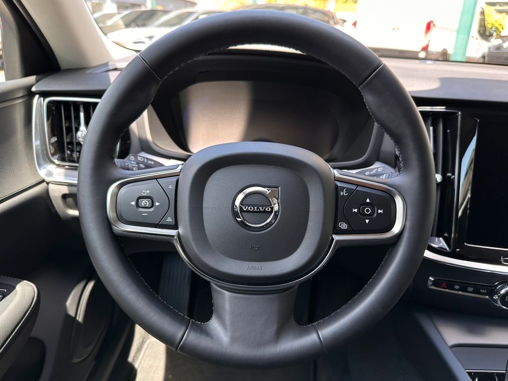Volvo V60 Kombi B3 Core *ACC*beh.Lenk*Sitzh.v/h*