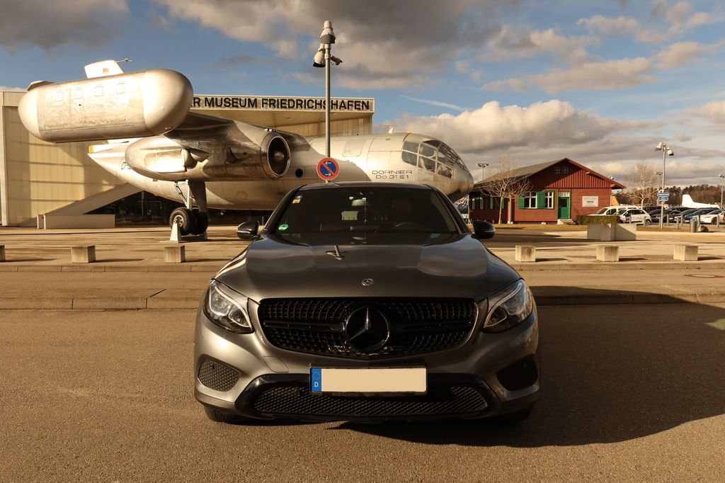 Image of Mercedes-Benz GLC 250