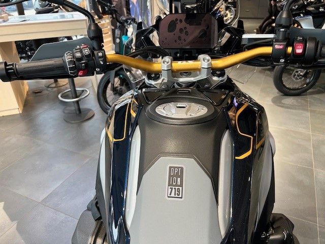 Fahrzeugabbildung BMW R1300GS ASA Option 719