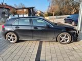 Mercedes-Benz A 200 d AMG-Line mit Garantie - Mercedes-Benz mit Diesel-Antrieb: Schwarz, Limousine, Garantie