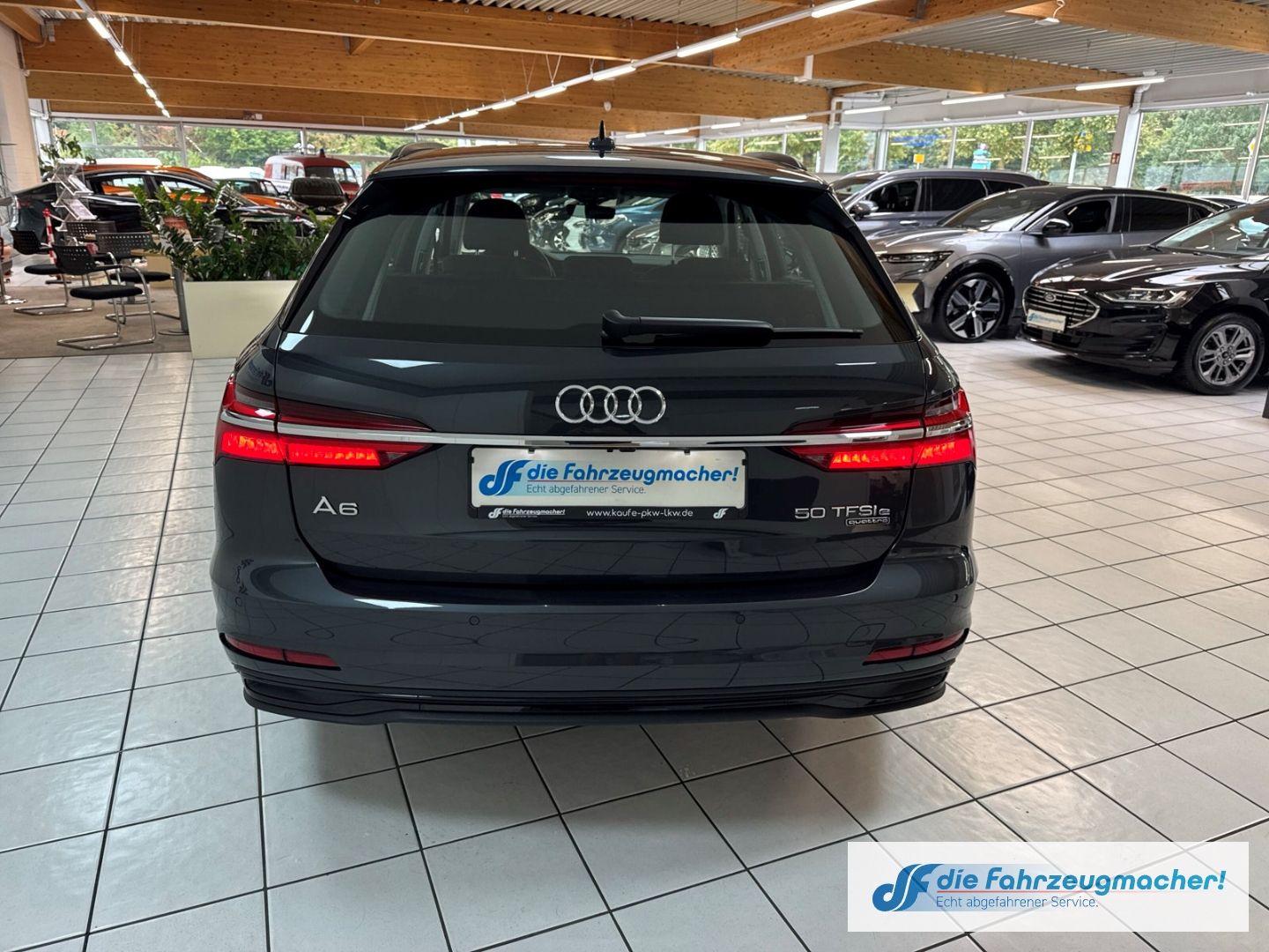 Fahrzeugabbildung Audi A6 Avant 50 TFSI e quattro 2.0 Kamera Digi Cockp