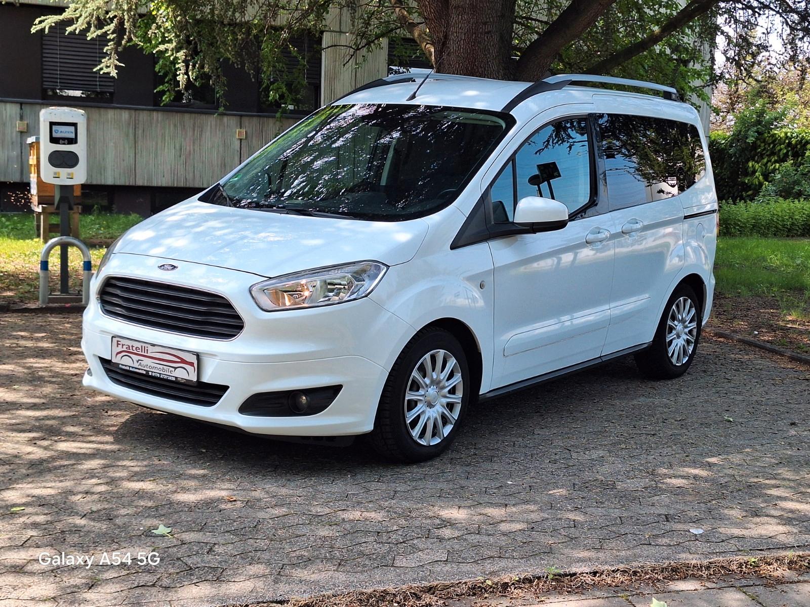 Ford Tourneo Courier Titanium/Neue Zahnriemen&Cervice