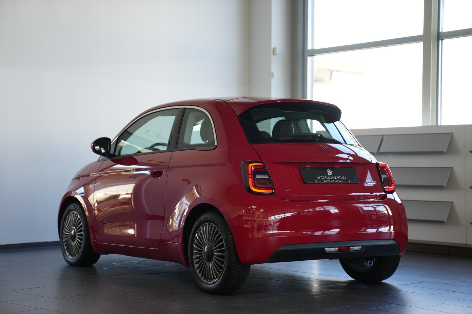 Fiat 500 e Red *NAV*LED*TEMP*