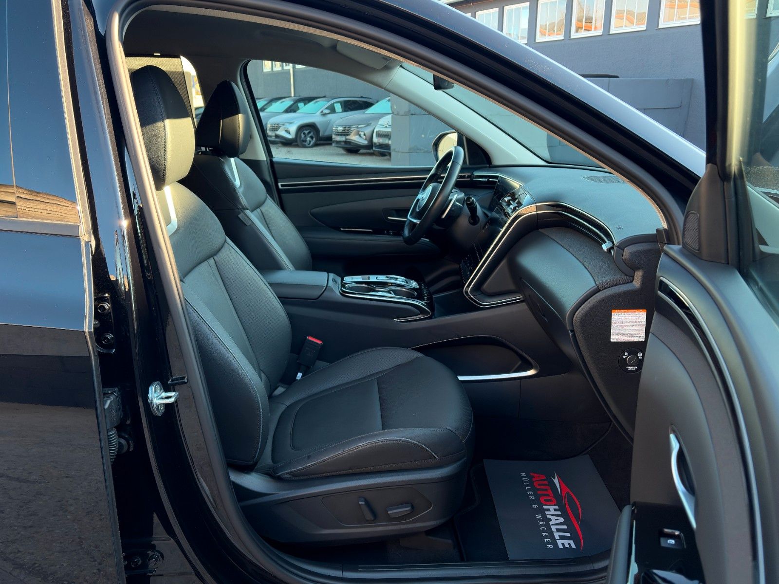 Fahrzeugabbildung Hyundai Tucson 1.6 T-GDI PHEV 4WD KRELL CarPlay 360° LHZ