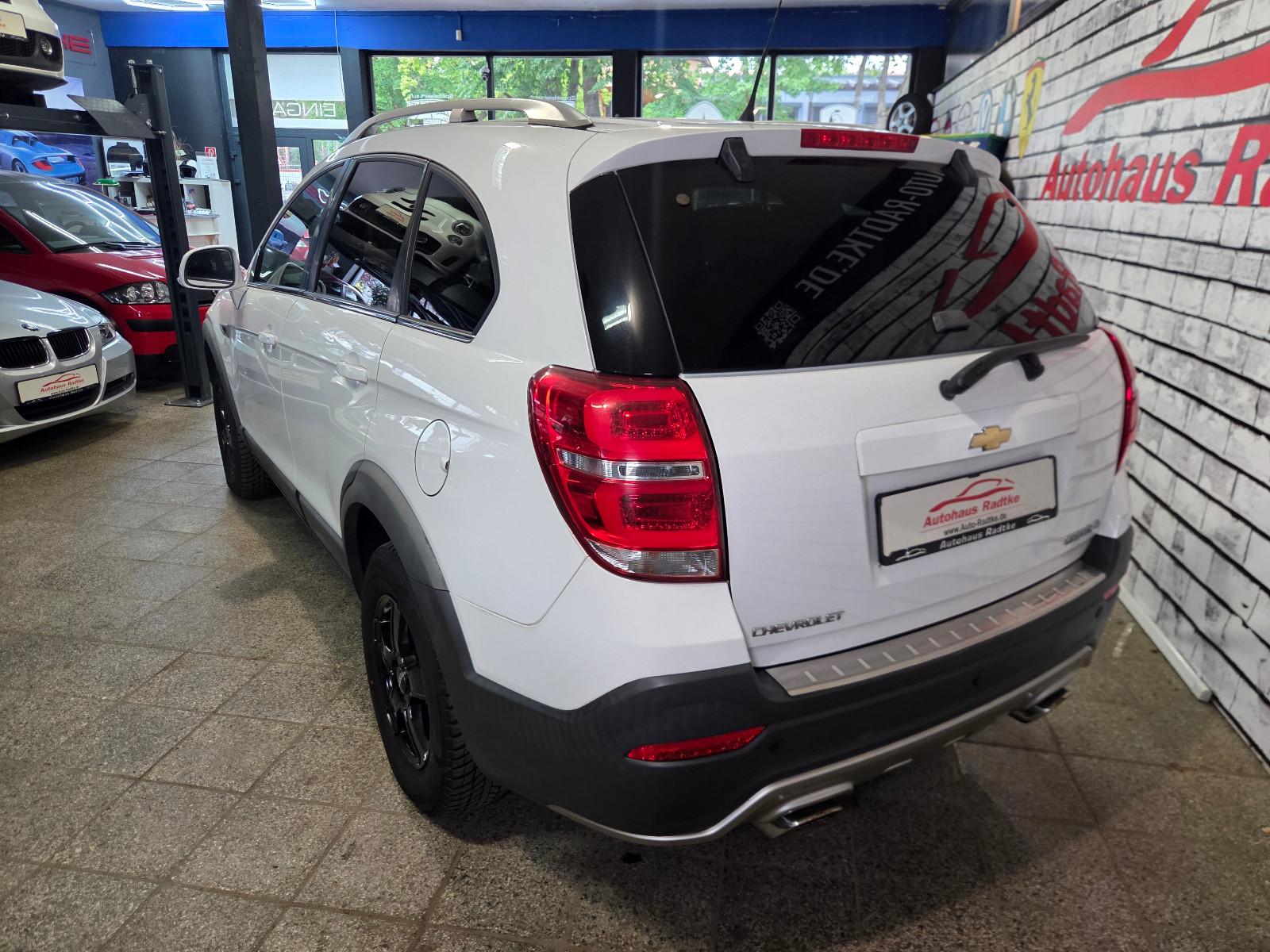 Chevrolet Captiva 2.4 LT+ 4WD 7-Sitzer *Tüv & Service NEU*