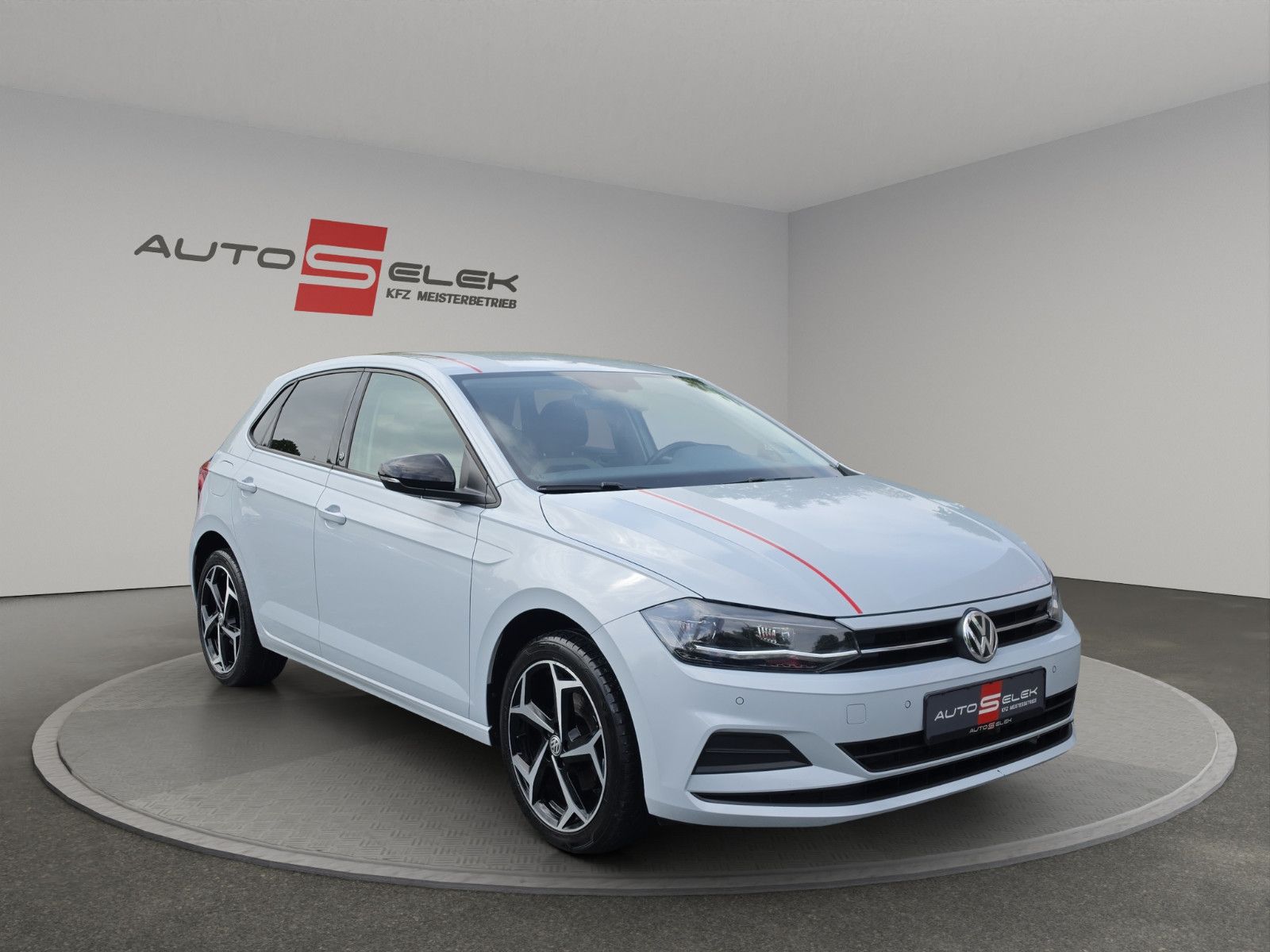 Fahrzeugabbildung Volkswagen Polo VI beats 1.HAND ACC LEDER NAVI DIGITACHO
