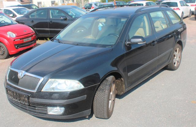 Skoda Octavia Combi Elegance mit AHK