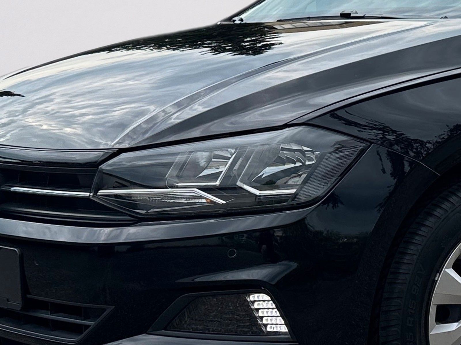 Fahrzeugabbildung Volkswagen Polo VI Comfortline 1.0TSI