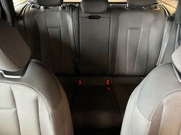 MYAUTOCENTER – Gebraucht- und Jahreswagen mit Werkstattservice in Pfaffenhofen Audi A4 Avant *ACC*AHK*LED*3-ZONEN*CARPLAY*