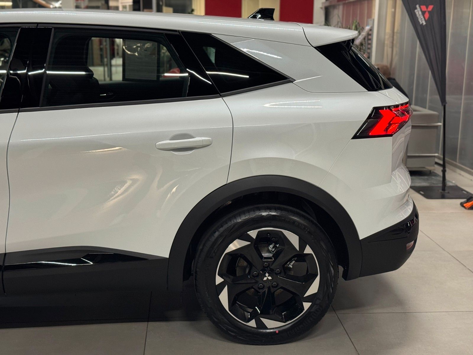 Fahrzeugabbildung Mitsubishi Grandis Diamant PLUS 1.3 T-Benziner 7-DCT