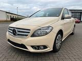Mercedes-Benz B 180 B -Klasse CDI *Chrom-Paket+Park-Assistent* - mit Diesel-Antrieb: Beige, Freisprecheinrichtung, Kleinwagen