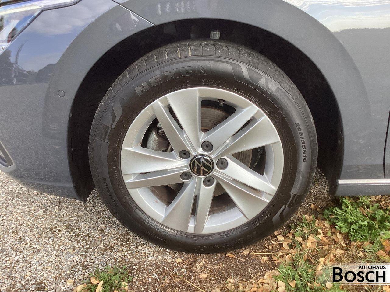 Volkswagen Golf VIII 2.0 TDI Life AHK Navi ACC SHZ LED, миниатюра 19