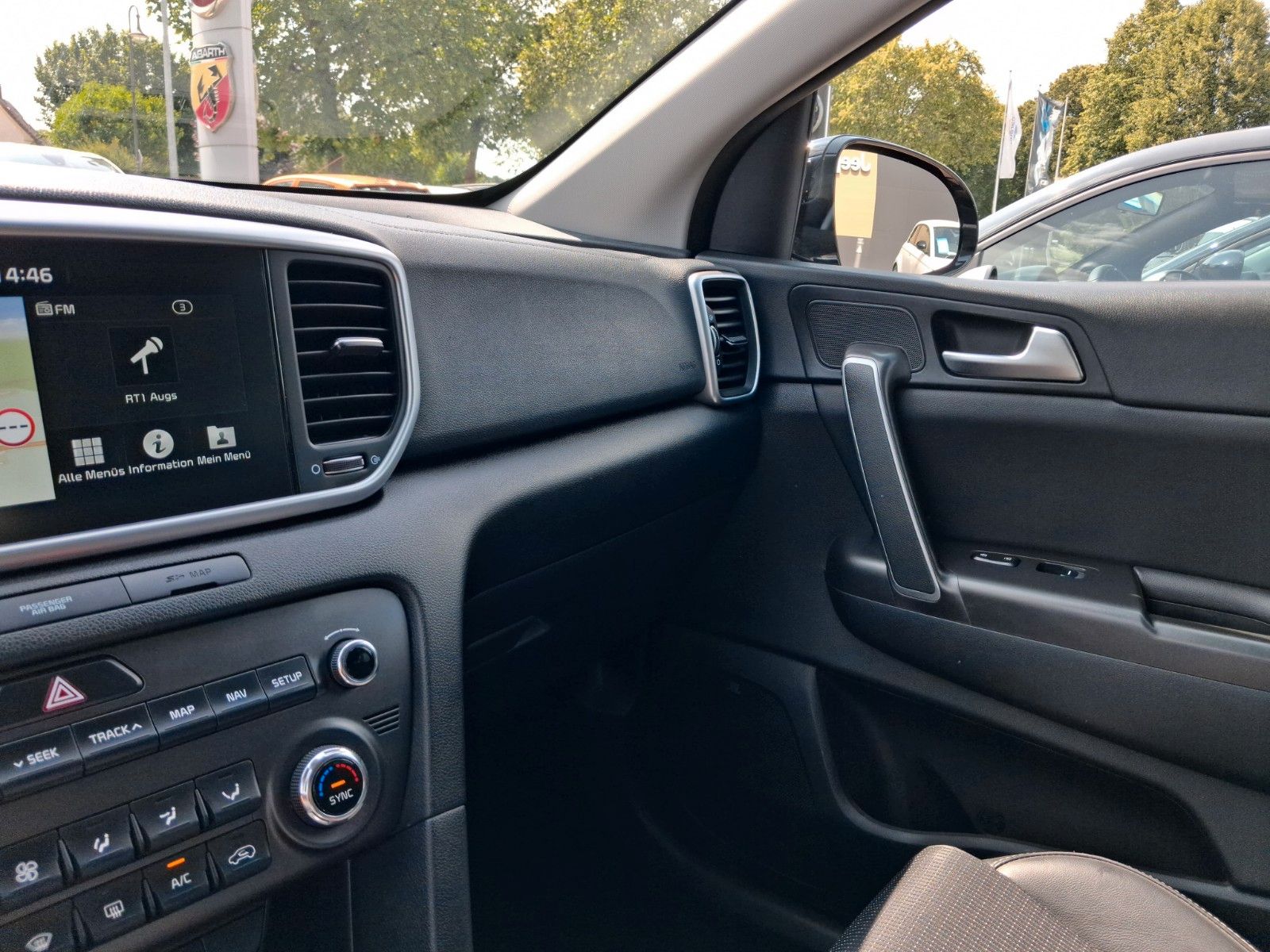 Fahrzeugabbildung Kia Sportage Spirit 2WD AHK JBL NAvi Sitzheizung