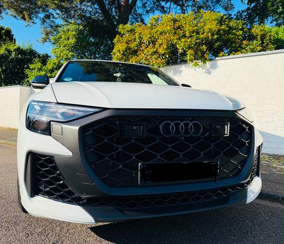 AUDI RSQ8 RS Q8 performance TFSI quattro tiptronic -