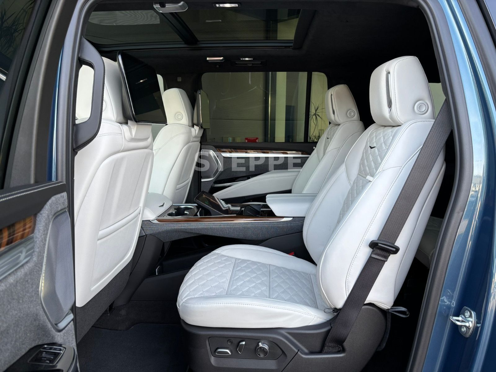 Cadillac Escalade FACELIFT MY26 6.2 V8 Sport Platinum 24"