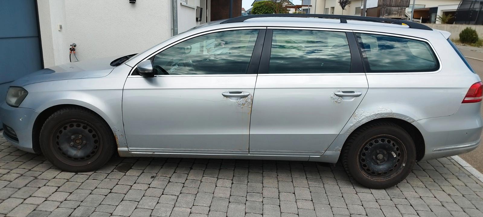 Volkswagen Passat 2011 — interior