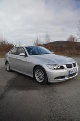 BMW 325i - 2006 -98t km -Silber  - gebrauchte BMW 325 aus dem Jahr 2006