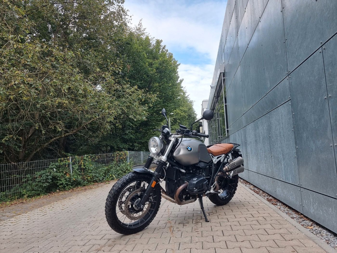 Fahrzeugabbildung BMW R nine T Scrambler Navi, Wilbers, Akrapovic