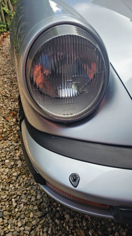 PORSCHE 911 1985