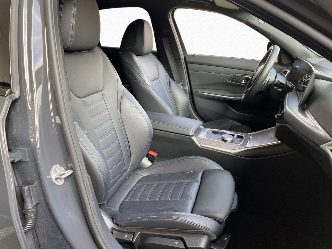 BMW 330 - Bild 12