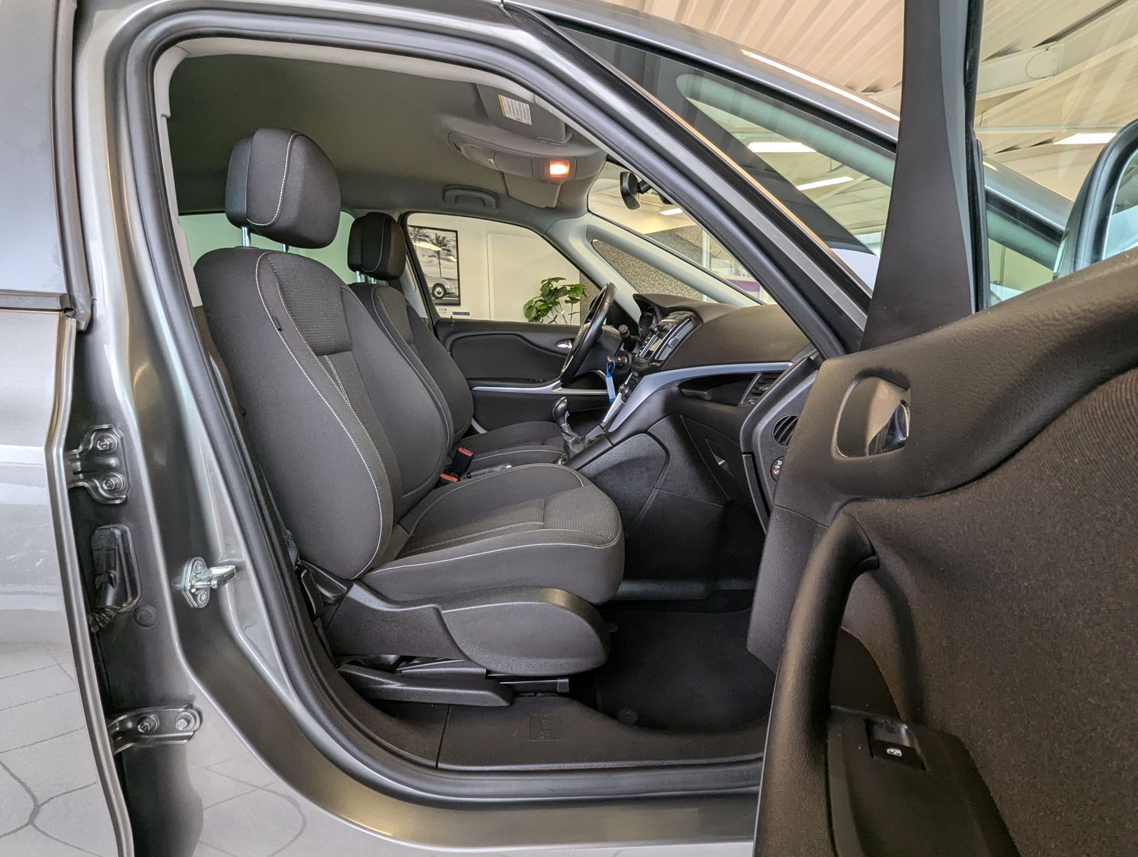 OPEL Zafira 1.4 Turbo 7-Sitze Navi-950 Kamera - Image 17