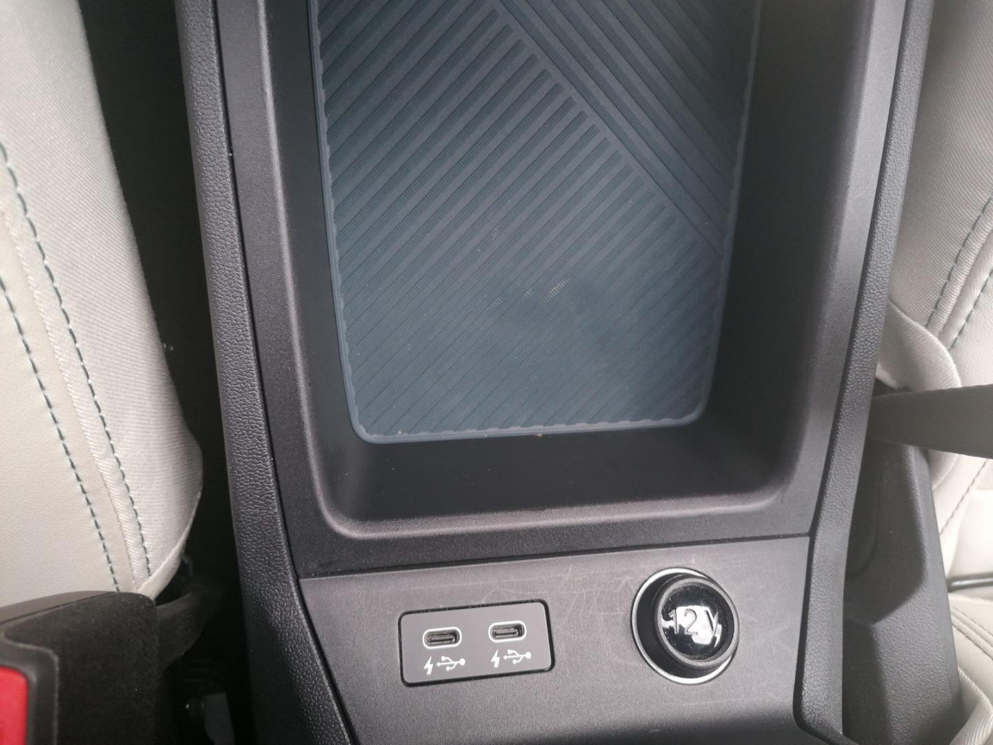 MINI Countryman E Fav. Trim HUD Pano ACC H&K Paket L