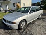BMW E39 525i Automatik - BMW 525 aus 2000: 525i