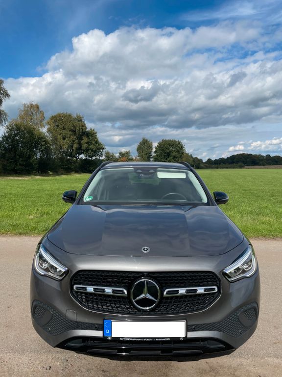 Image of Mercedes-Benz GLA 200